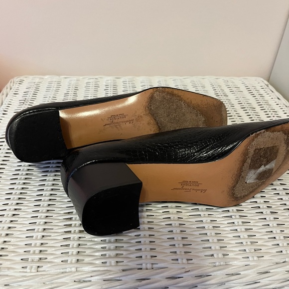 SOLD Salvatore Ferragamo heels - Picture 4 of 5